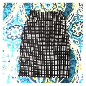 NWOT Lularoe Cassie Small pencil skirt