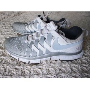 Nike Free Trainer Fingertrap Max Silver