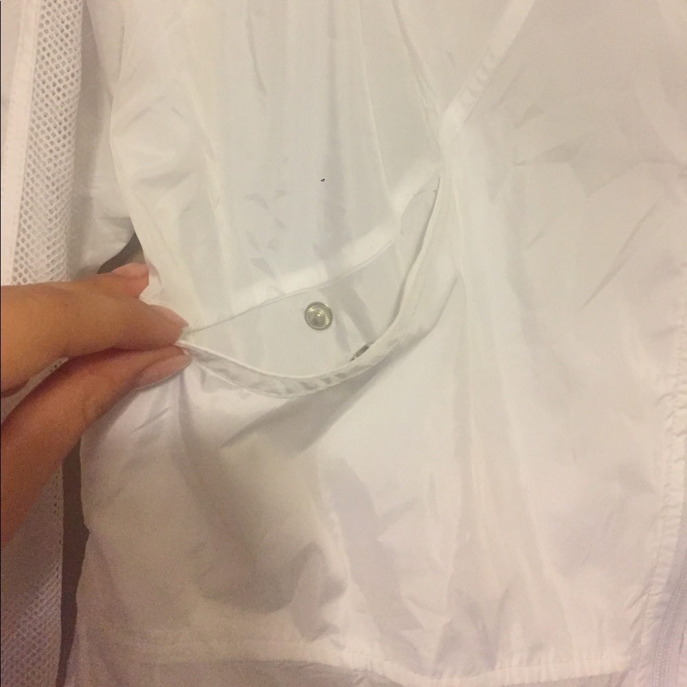 Running Jacket 🏃💦 - Picture 2 of 3