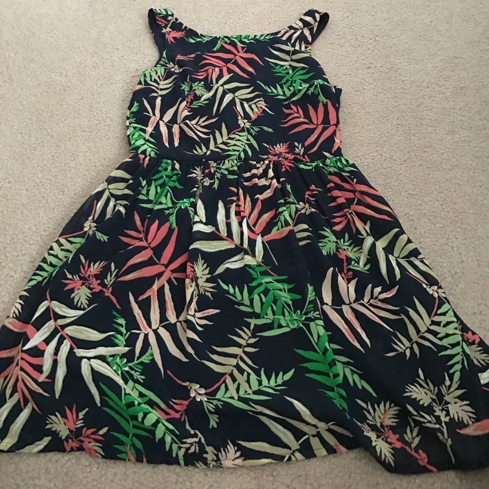 LAST CHANCE Forever 21 floral dress