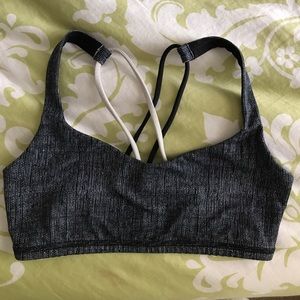 Lululemon sports bra