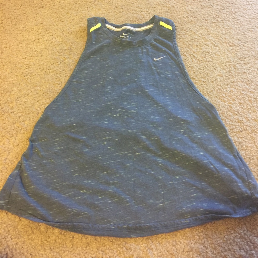 NIKE RUNNING TOP