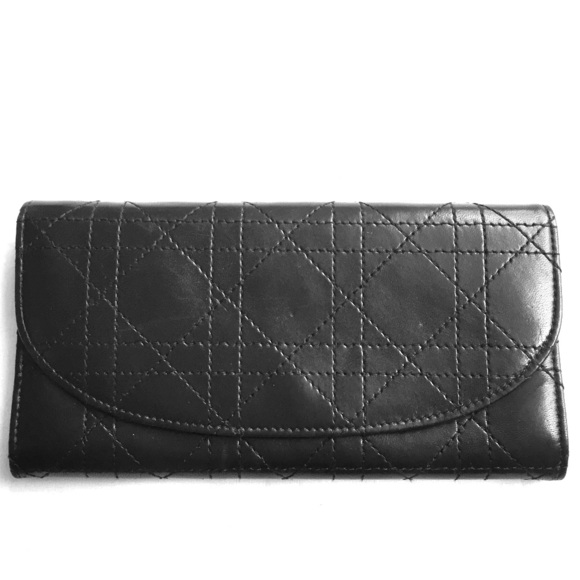 AUTHENTIC CHRISTIAN DIOR WALLET - Picture 1 of 4