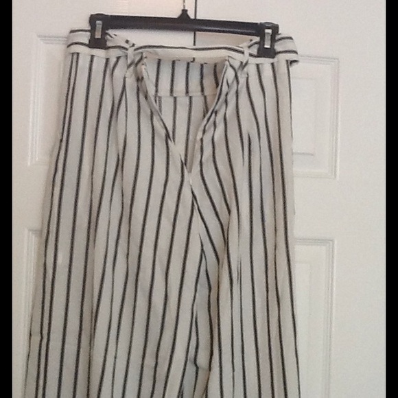 ⚡️Flash sale🎉HP 8/10/17🎉Gorgeous Palazzo pants😎 - Picture 3 of 4