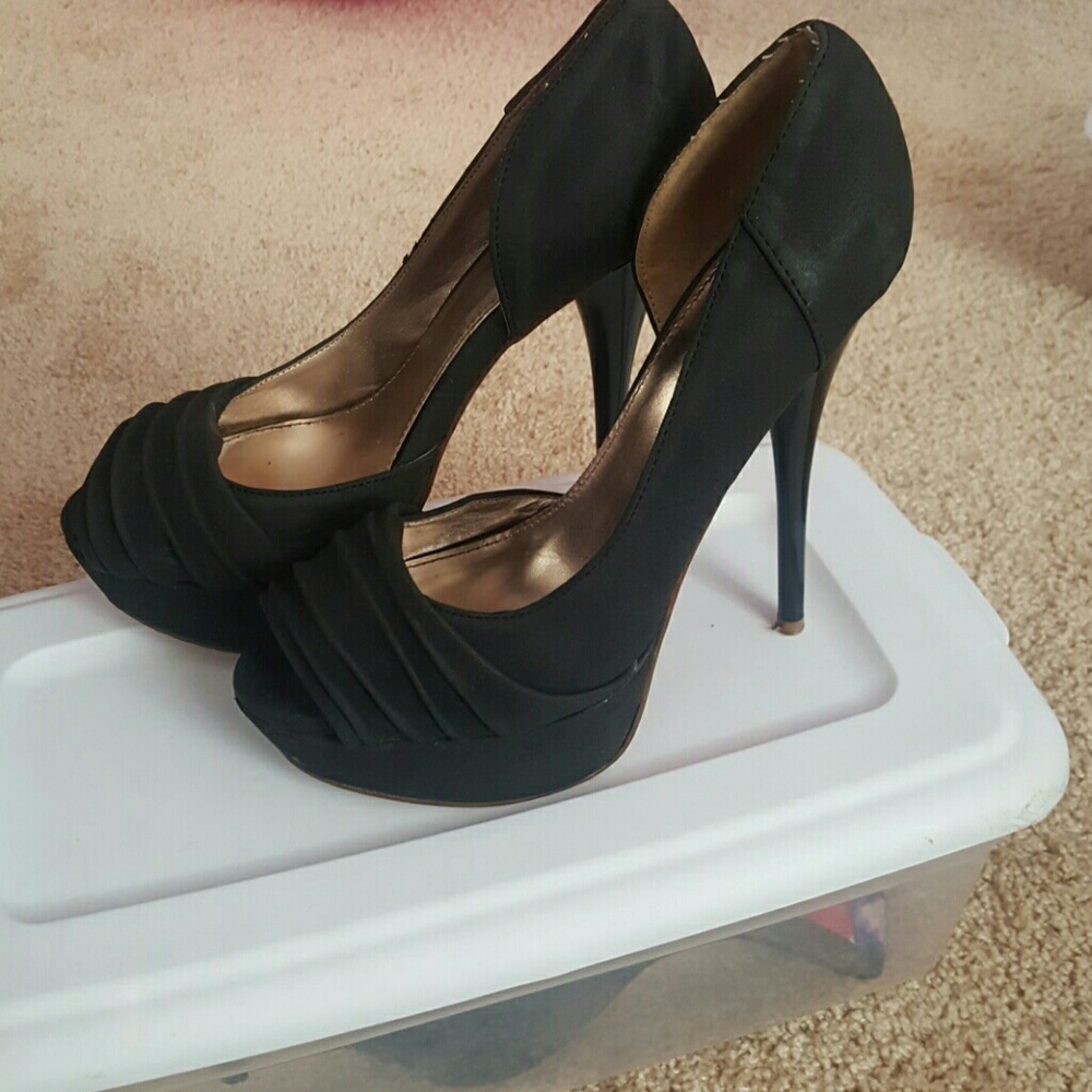 Black heel