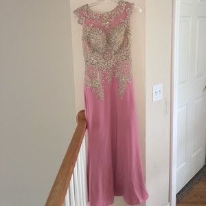 SOLD 🚫🚫Jovani Crystal Dress