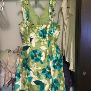 Super cute 50's style dress, amazing detail