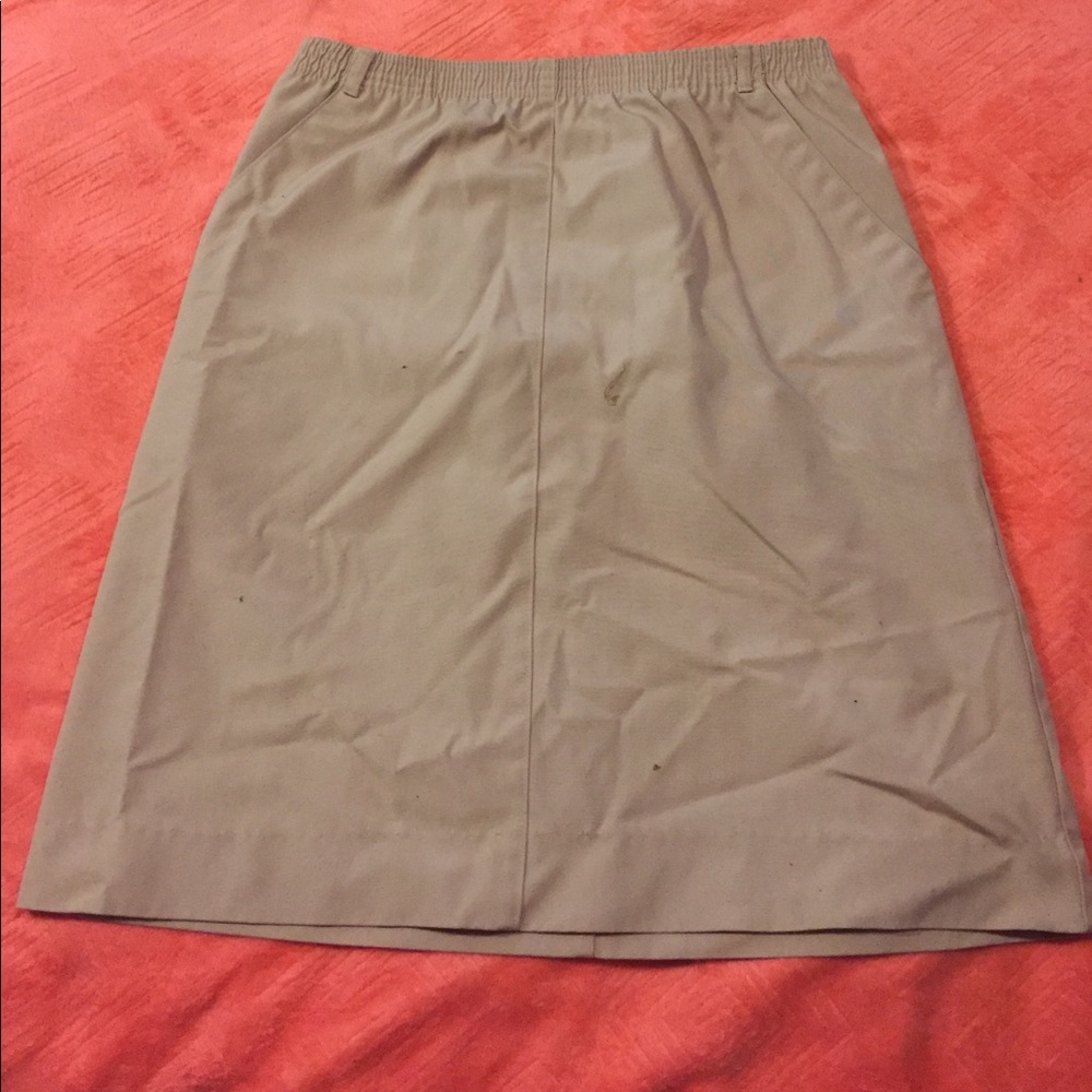 Khaki Skirt W/ Pockets