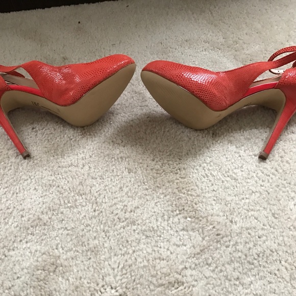 Never worn INC SEXY heals! - Picture 4 of 5