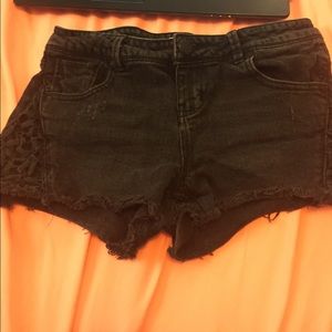 Brand new "No Boundaries" booty shorts