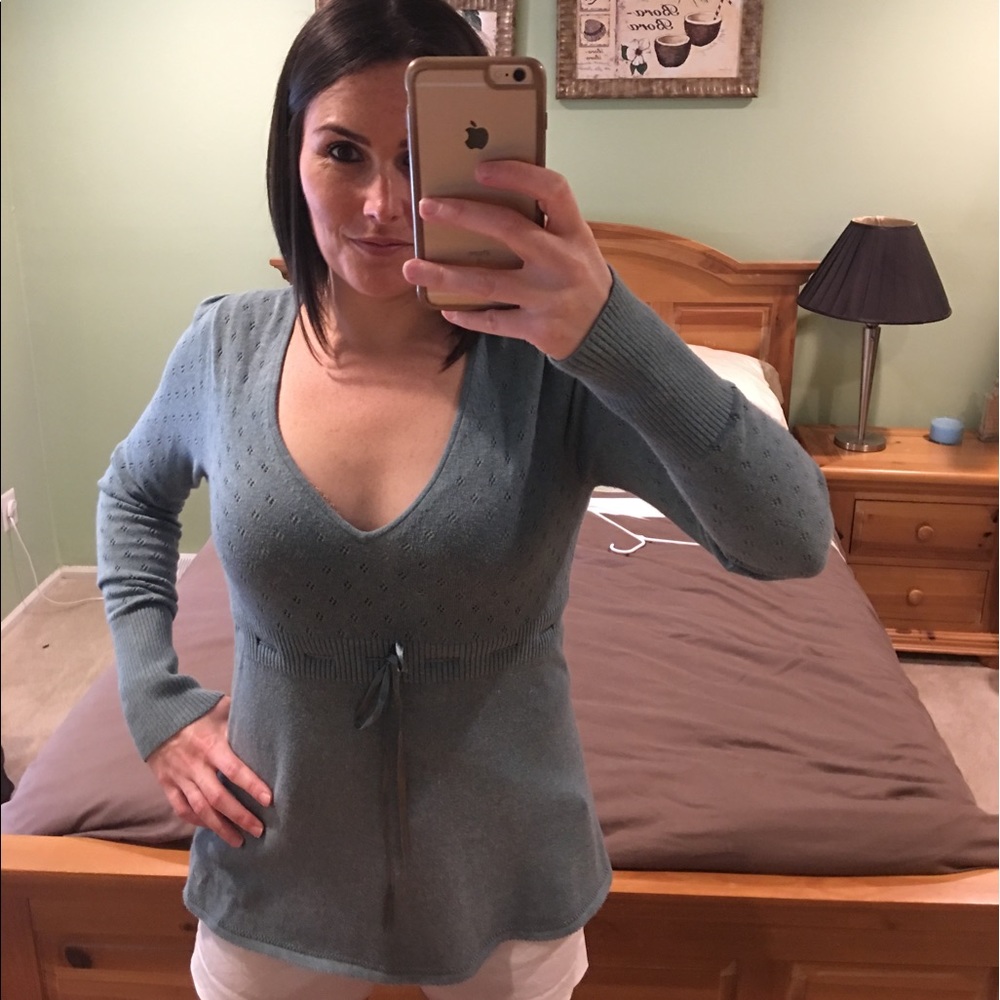 American Eagle XL blue baby doll sweater