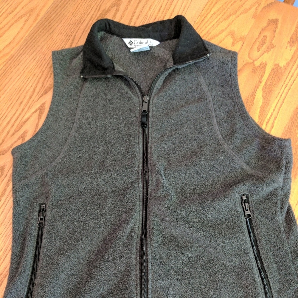 Columbia vest