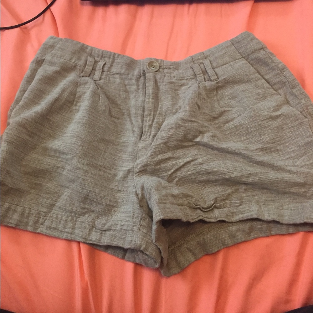 Khaki shorts // Forever 21