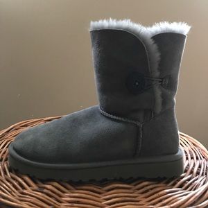 UGG Bailey Button Boot (Women's)