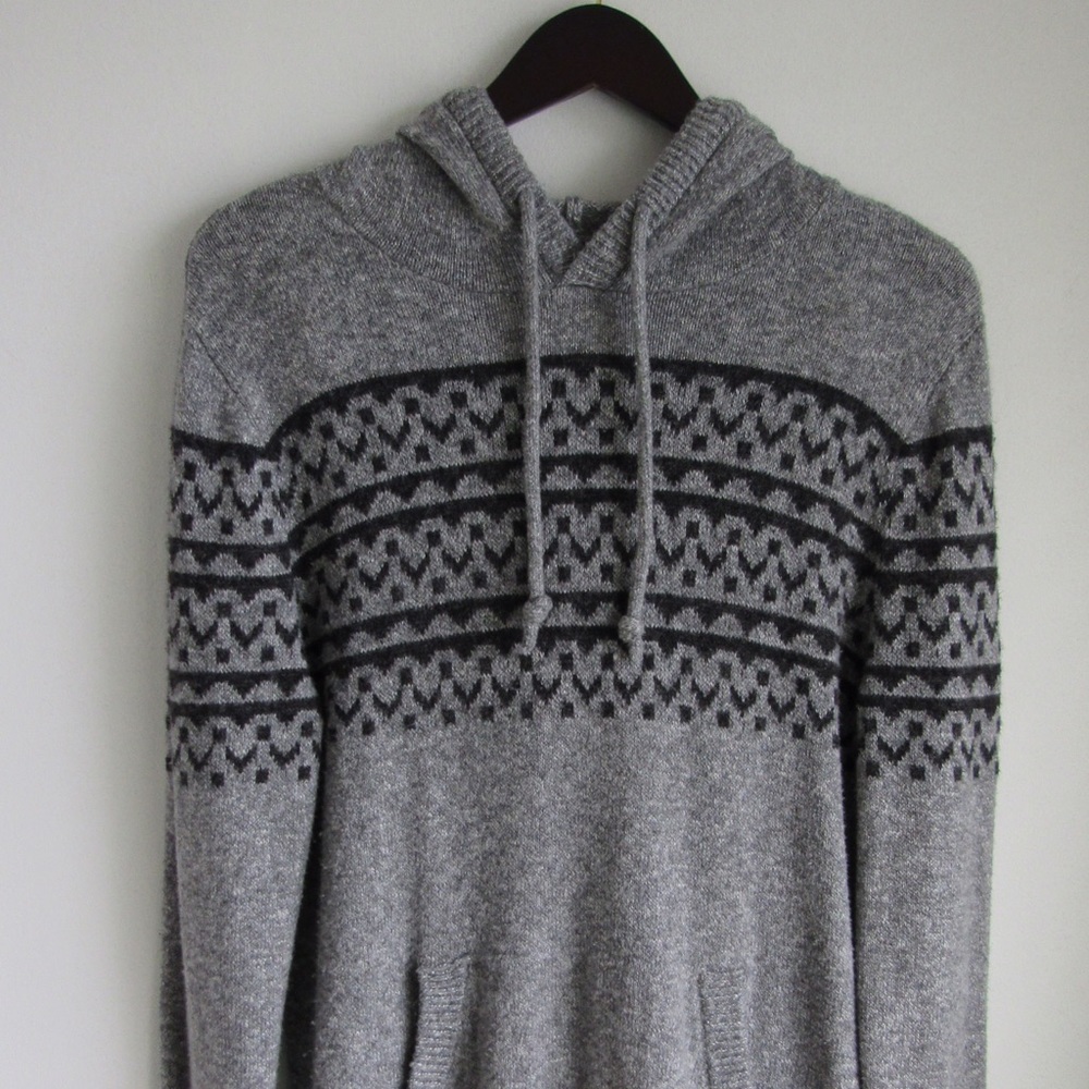 Men's Gray and Black Knitted Hoodie