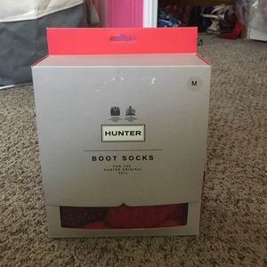 Black and red cable knit hunter socks