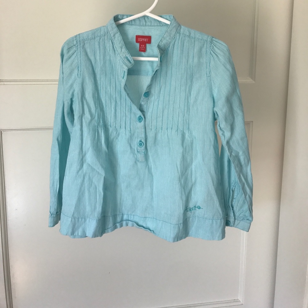 Beautiful blue button top