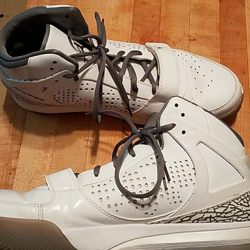Air Jordan Phase 23 Hoops mid-top