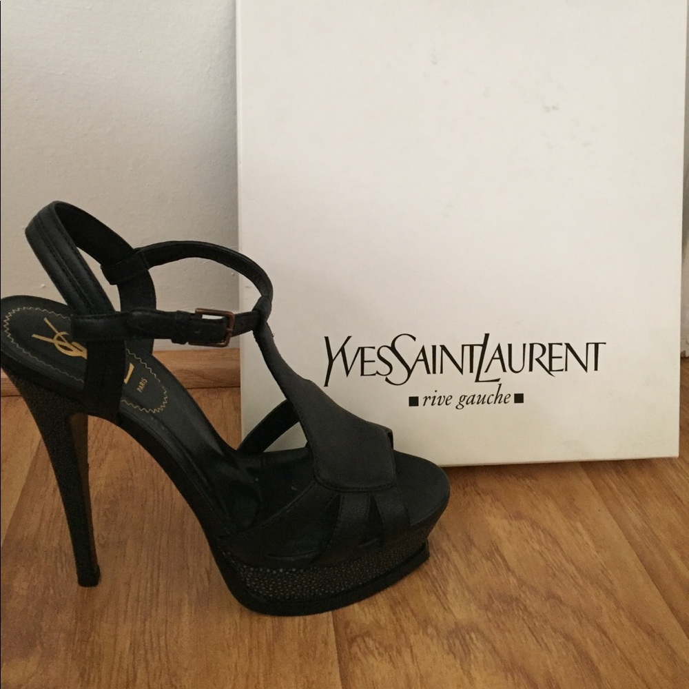 Black w/ textured platform sling back