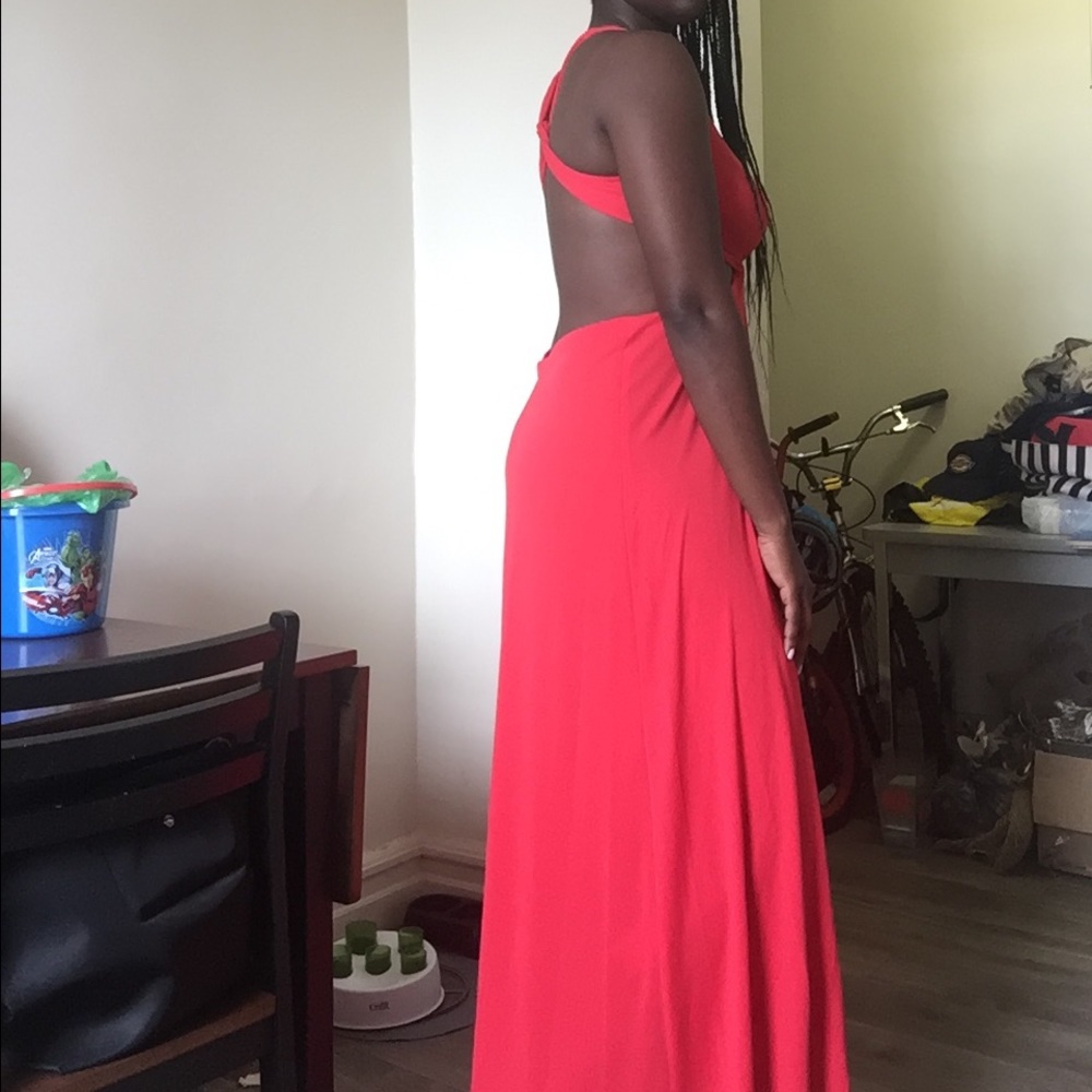 BCBG MAXAZRIA Red Olesya Draped cut out Gown - Picture 4 of 6