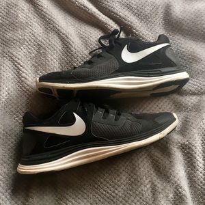 Women's Nike lunar flash sneakers