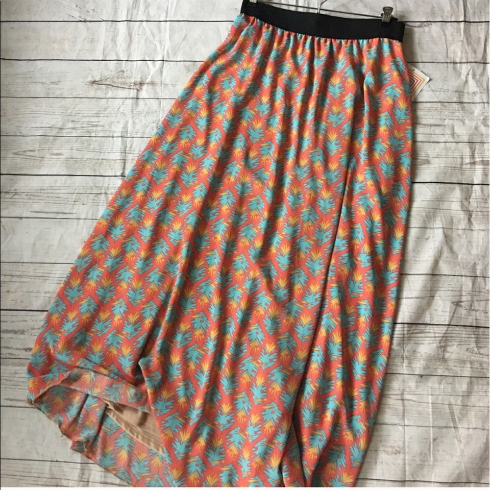 LulaRoe Lucy Skirt NWT!