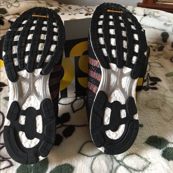 💯authentic Adidas adizero multicolor boost - Picture 4 of 4