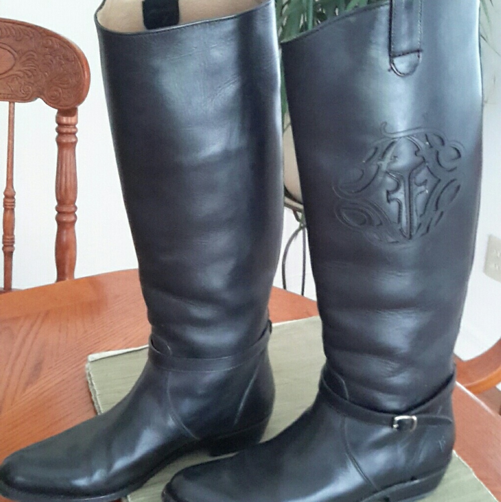 Riding boots