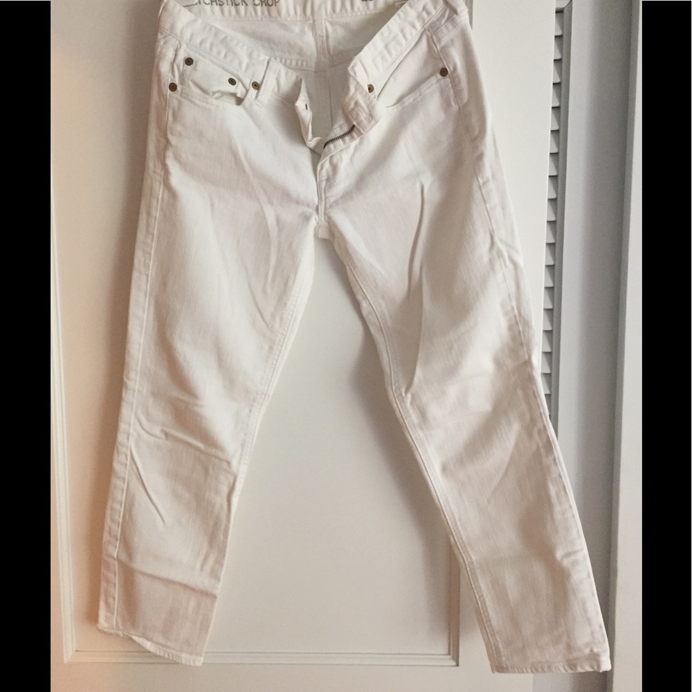 White crop jeans