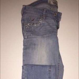 These are a Hollister pair of jeans.