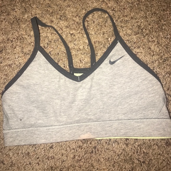 Reversible Nike Sports Bra - Picture 1 of 3