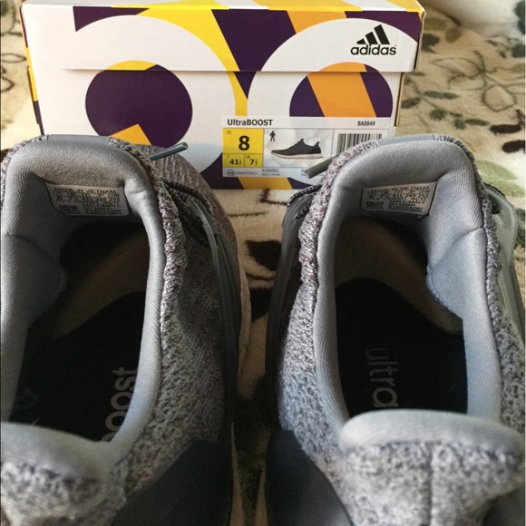 💯Authentic Adidas Ultra Boost 3.0 - Picture 4 of 4