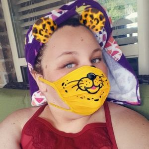 Meet your Posher, Brooke