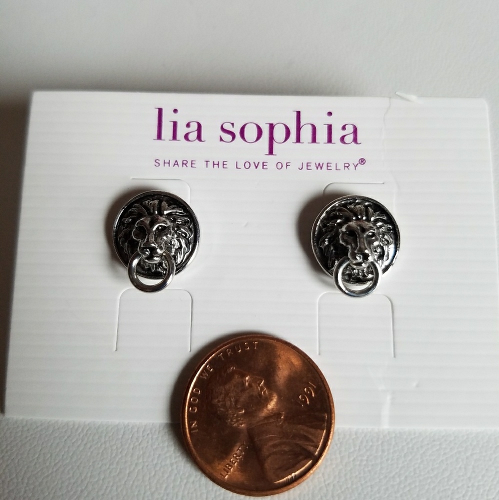 lia sophia Savage stud earrings