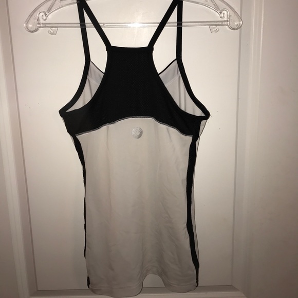 Aerie fit tank top - Picture 3 of 4