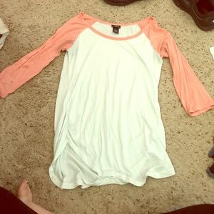 Peach and white three quarter sleeves