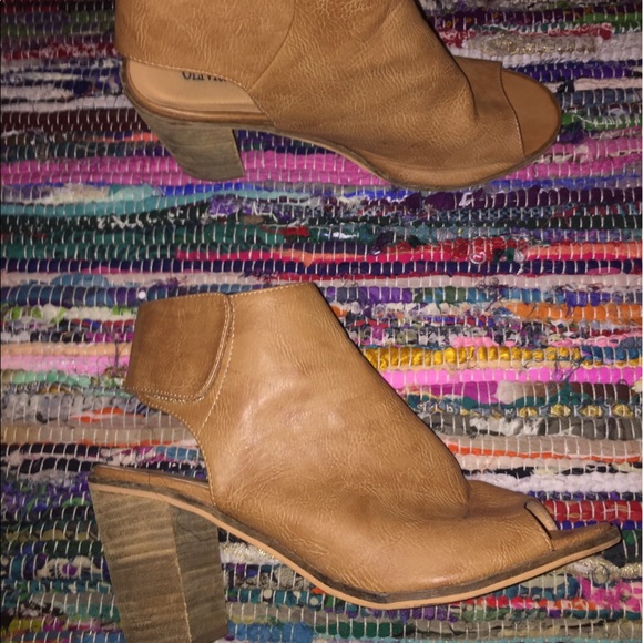 SOLD - Picture 3 of 4