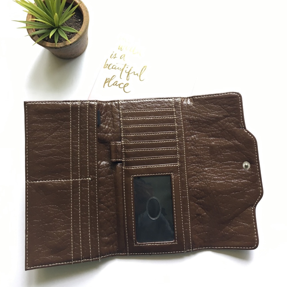[Guess] Wallet - Picture 2 of 4