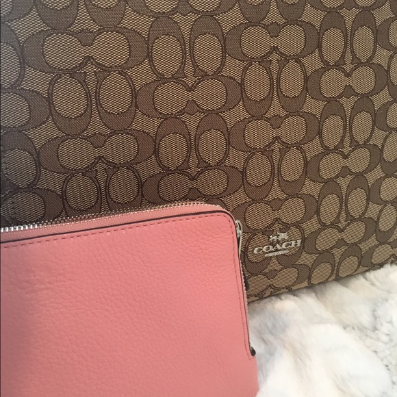 Coach Hobo and Wristlet double wallet set NWT - Picture 2 of 8