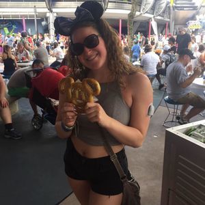 Meet your Posher, Marisa