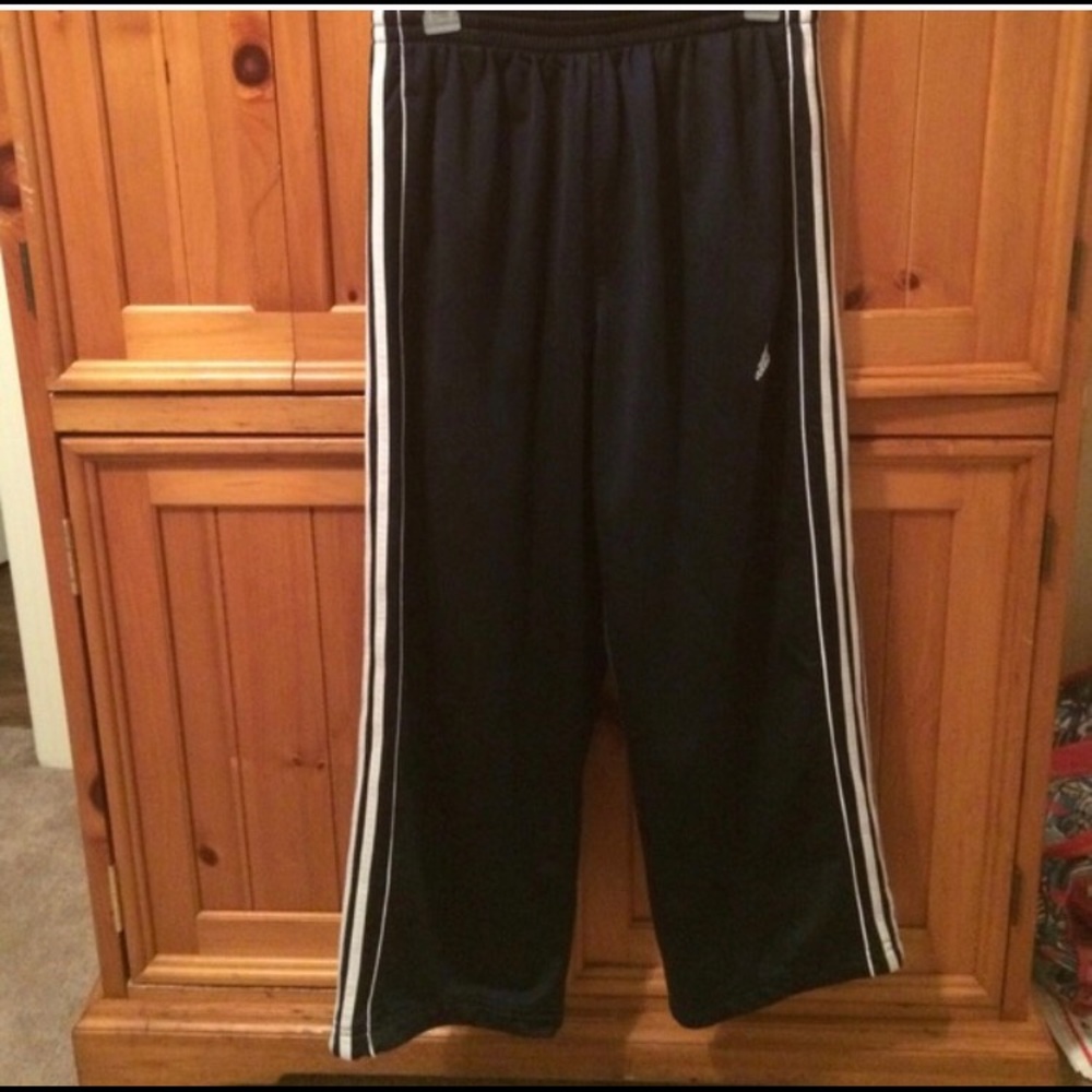 Adidas pants 👖