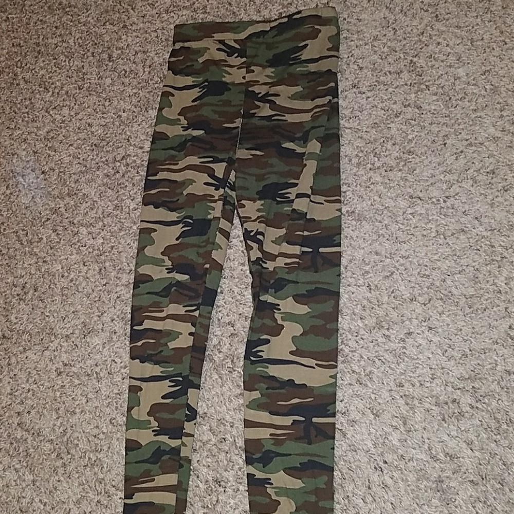 Camo leggings