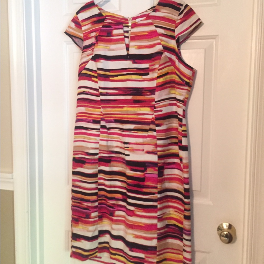 Gorgeous Calvin Klein colorful dress