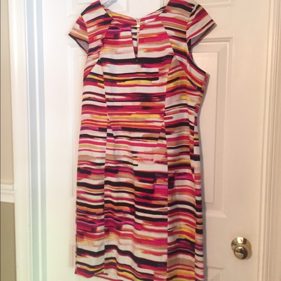 Gorgeous Calvin Klein colorful dress - Picture 1 of 7
