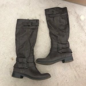 Dark brown boots