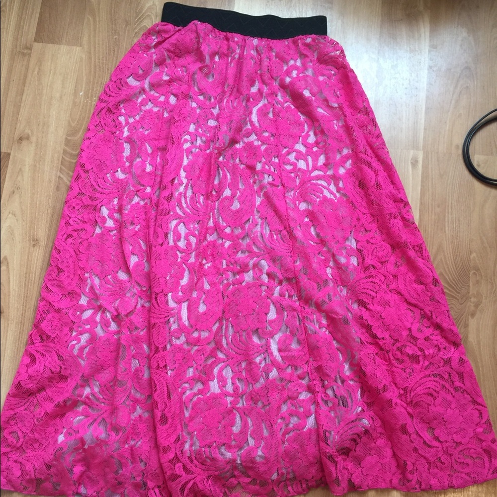 Lucy Lace XS skirt