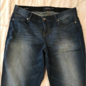 torrid 22R bombshell skinny jeans