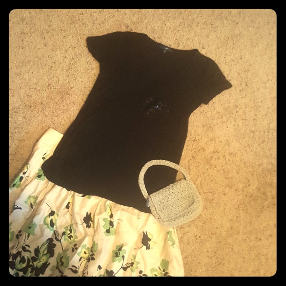 Xs women's gap lightweight sequin picket tee