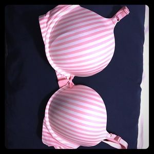 38C Victoria Secret PushUp Bra