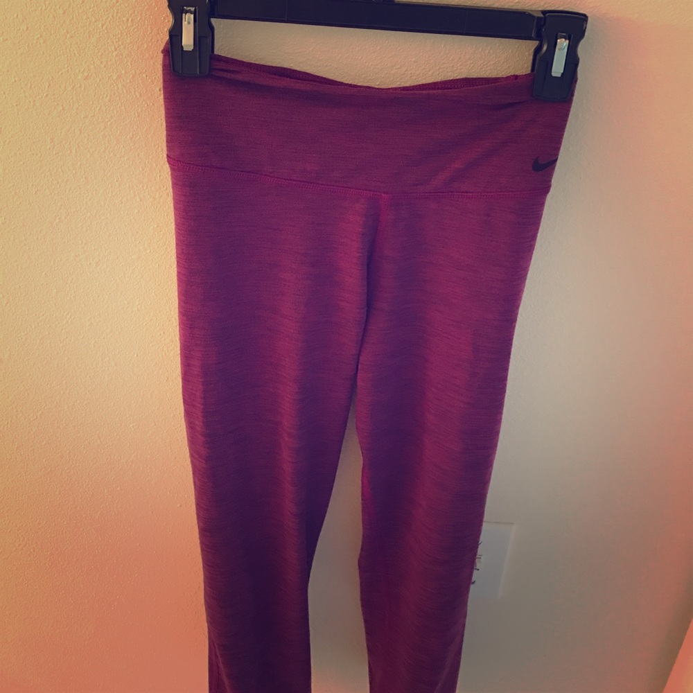 Nike cropped leggings
